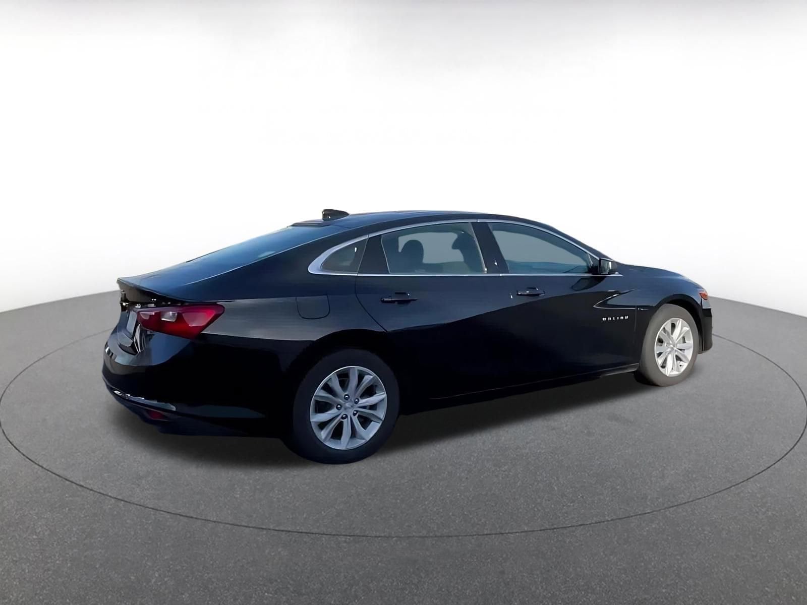 Thumbnail: 2024 Chevrolet Malibu - 14