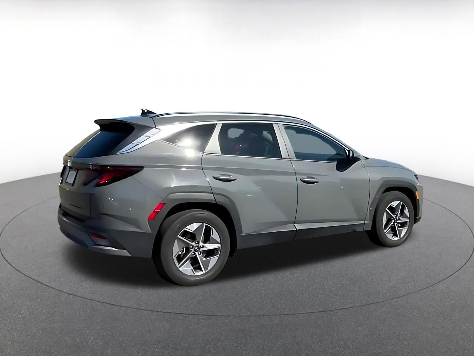 Thumbnail: 2025 Hyundai Tucson - 16