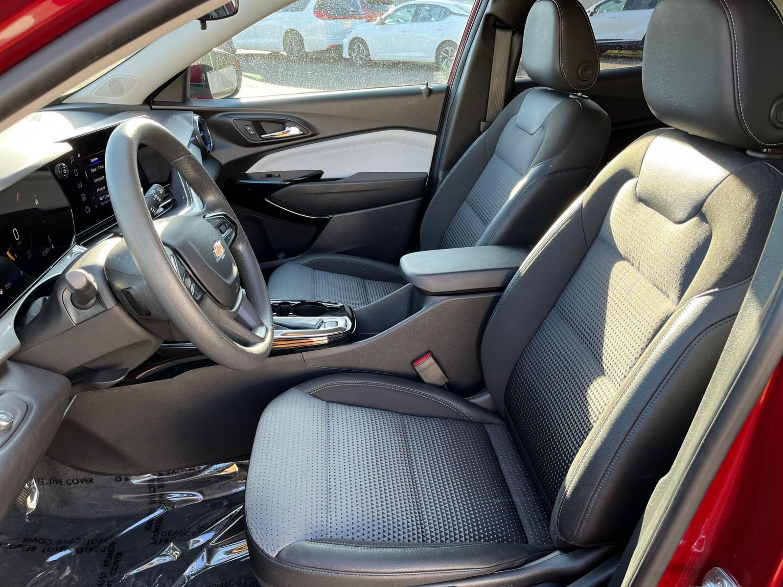 Thumbnail: 2025 Chevrolet Trax - 34