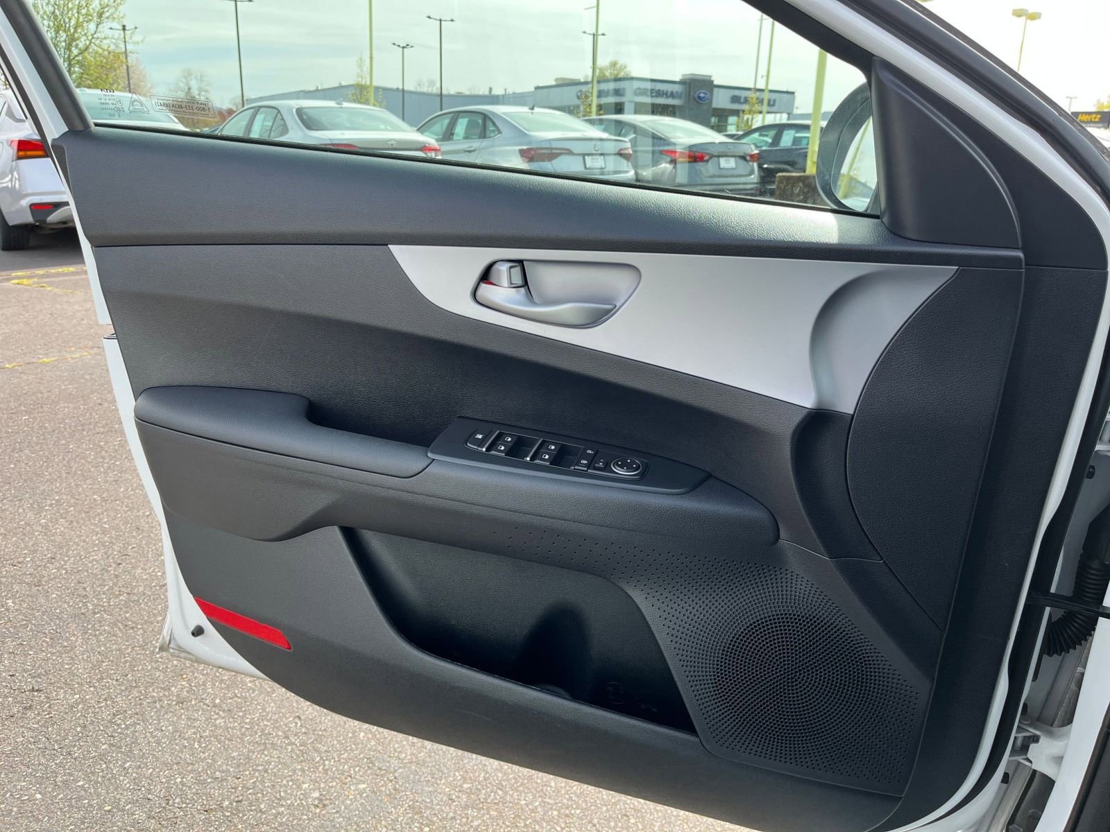 Thumbnail: 2024 Kia Forte - 20