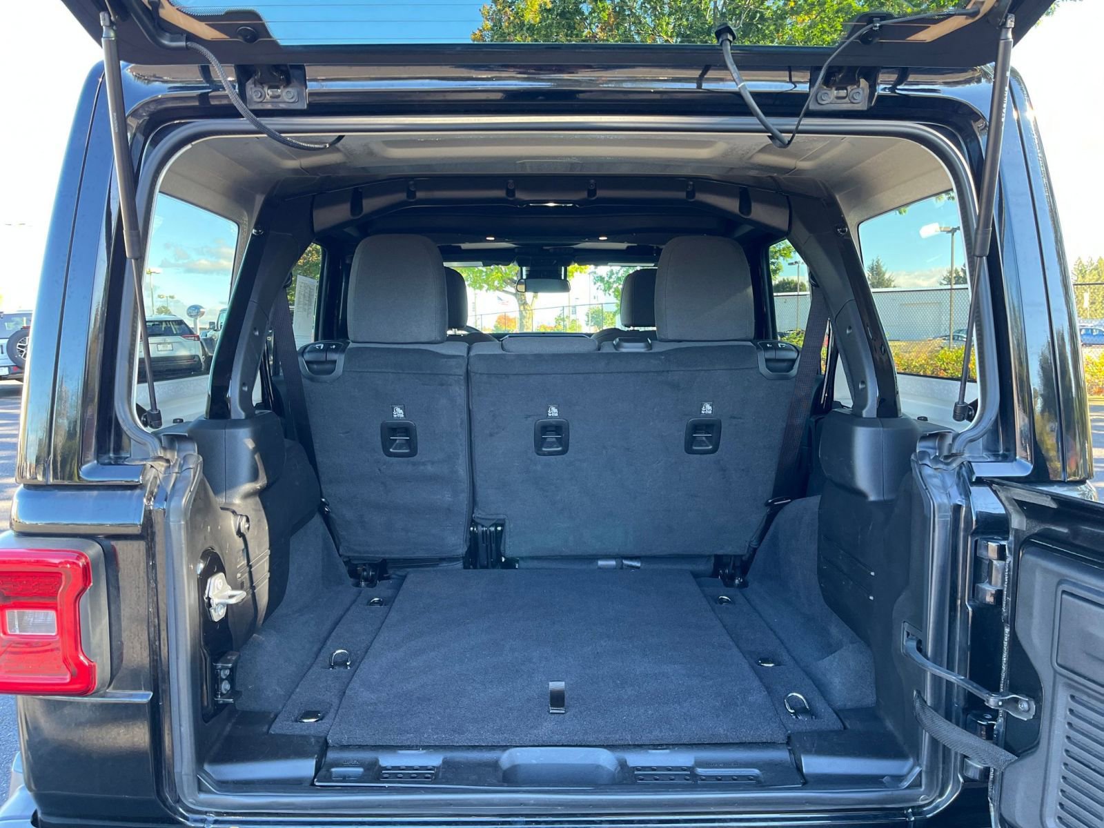 Thumbnail: 2025 Jeep Wrangler - 30