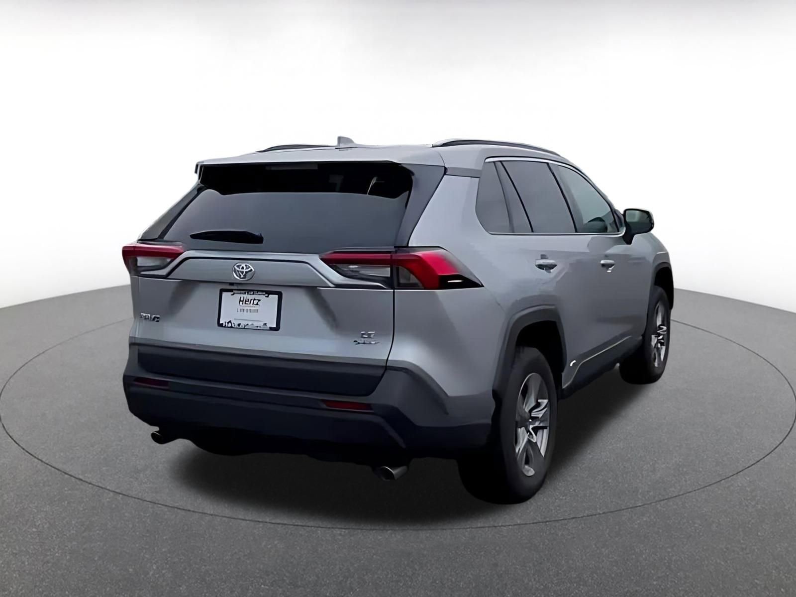 Thumbnail: 2025 Toyota RAV4 - 14