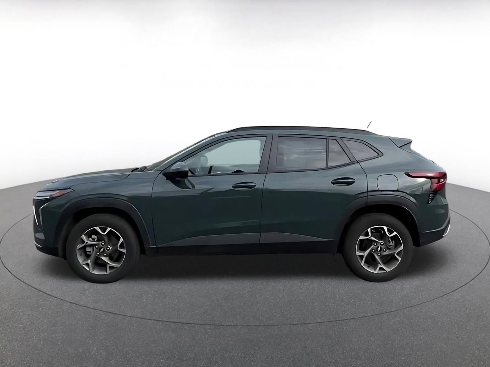 Thumbnail: 2025 Chevrolet Trax - 9