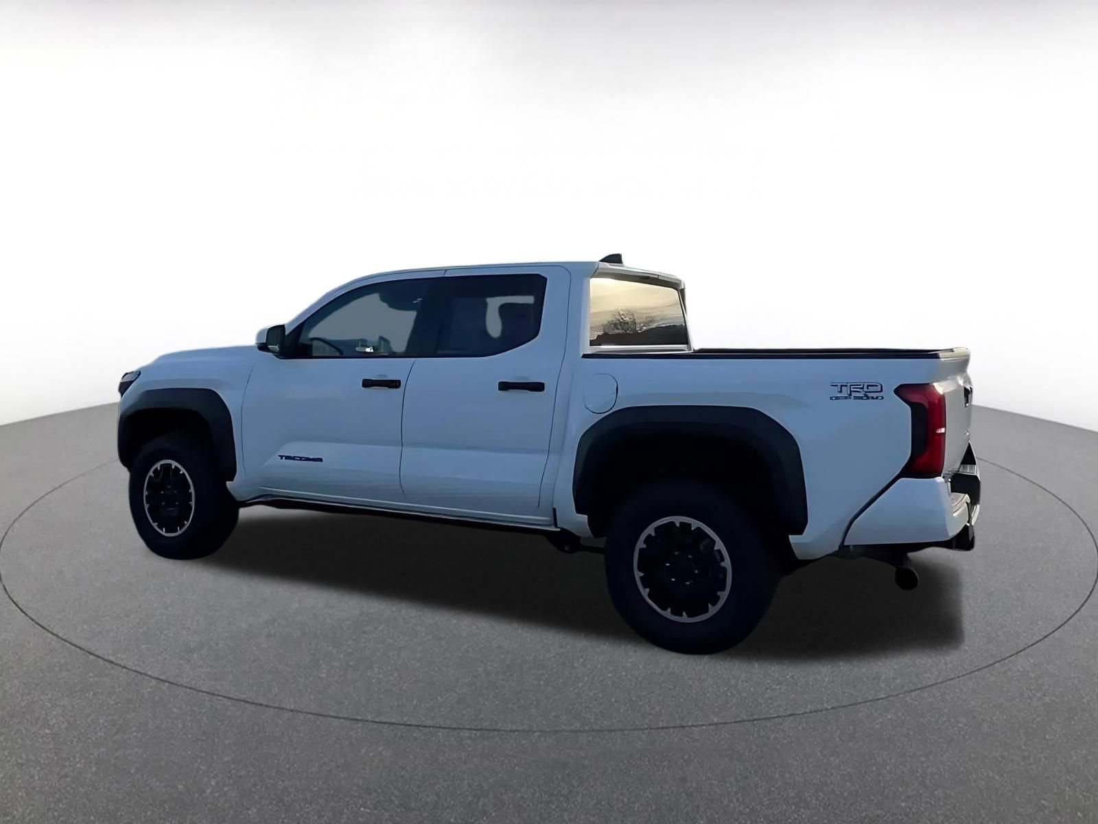 Thumbnail: 2025 Toyota Tacoma - 9