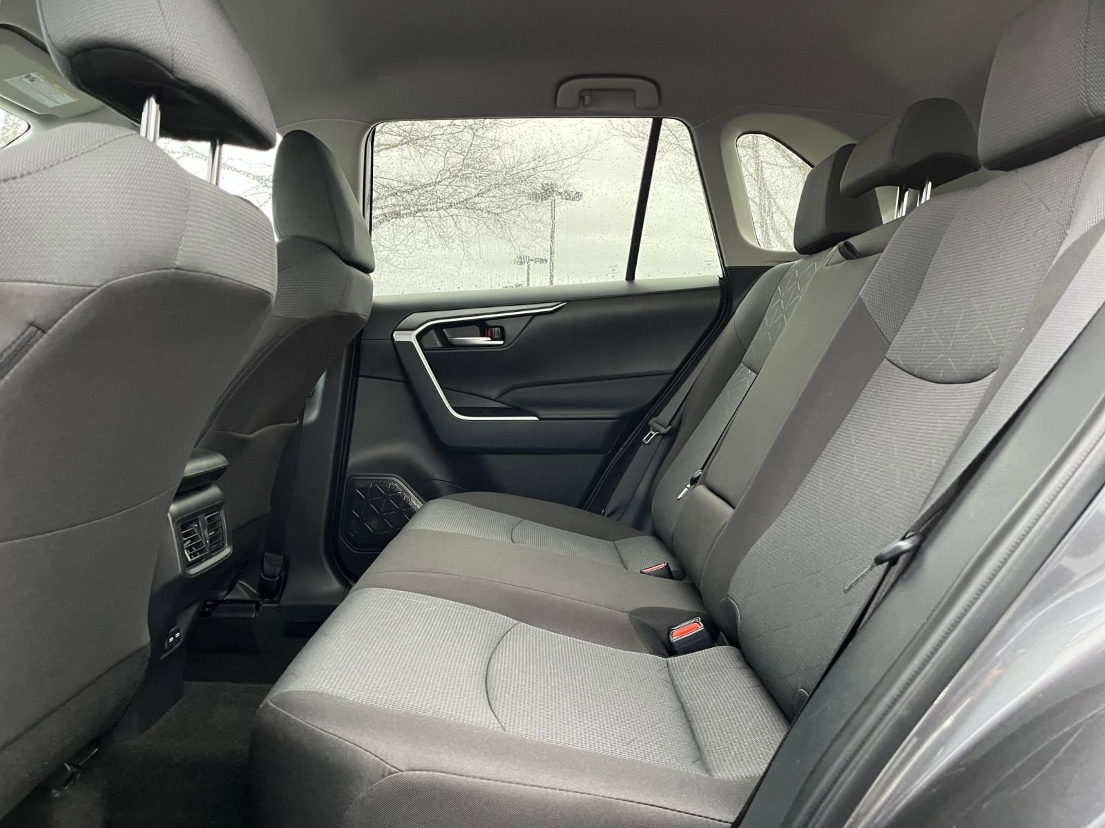 Thumbnail: 2025 Toyota RAV4 - 27