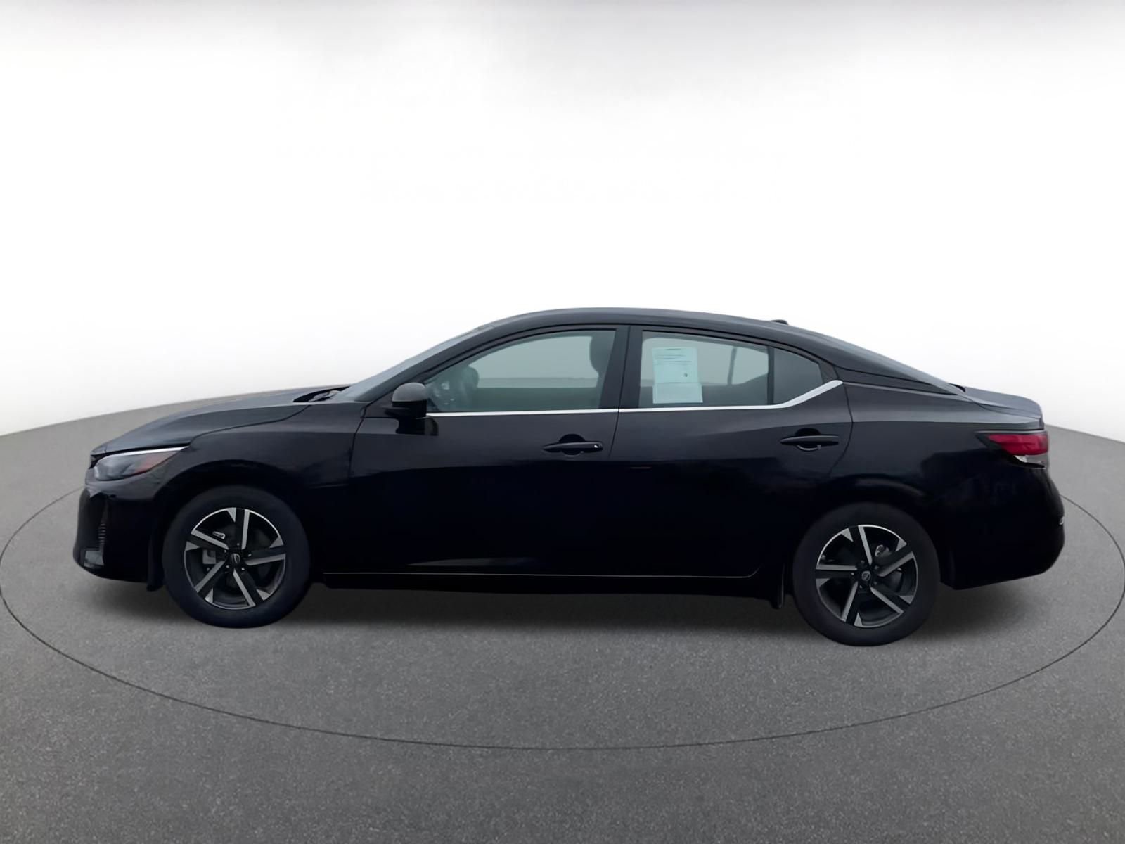 Thumbnail: 2024 Nissan Sentra - 10