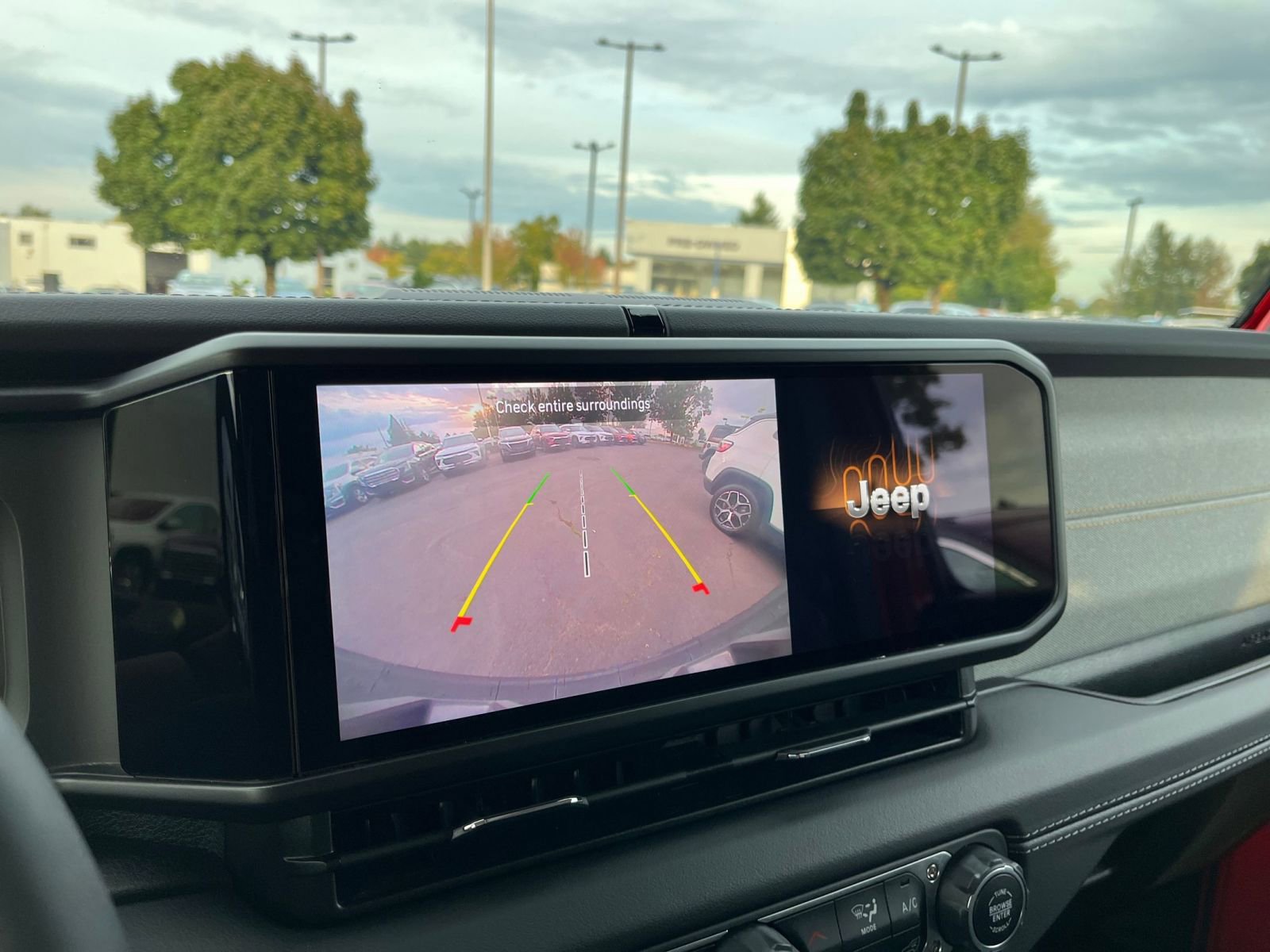 Thumbnail: 2025 Jeep Wrangler - 17