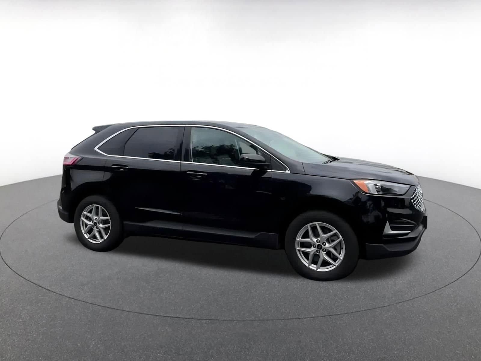 Thumbnail: 2024 Ford Edge - 2