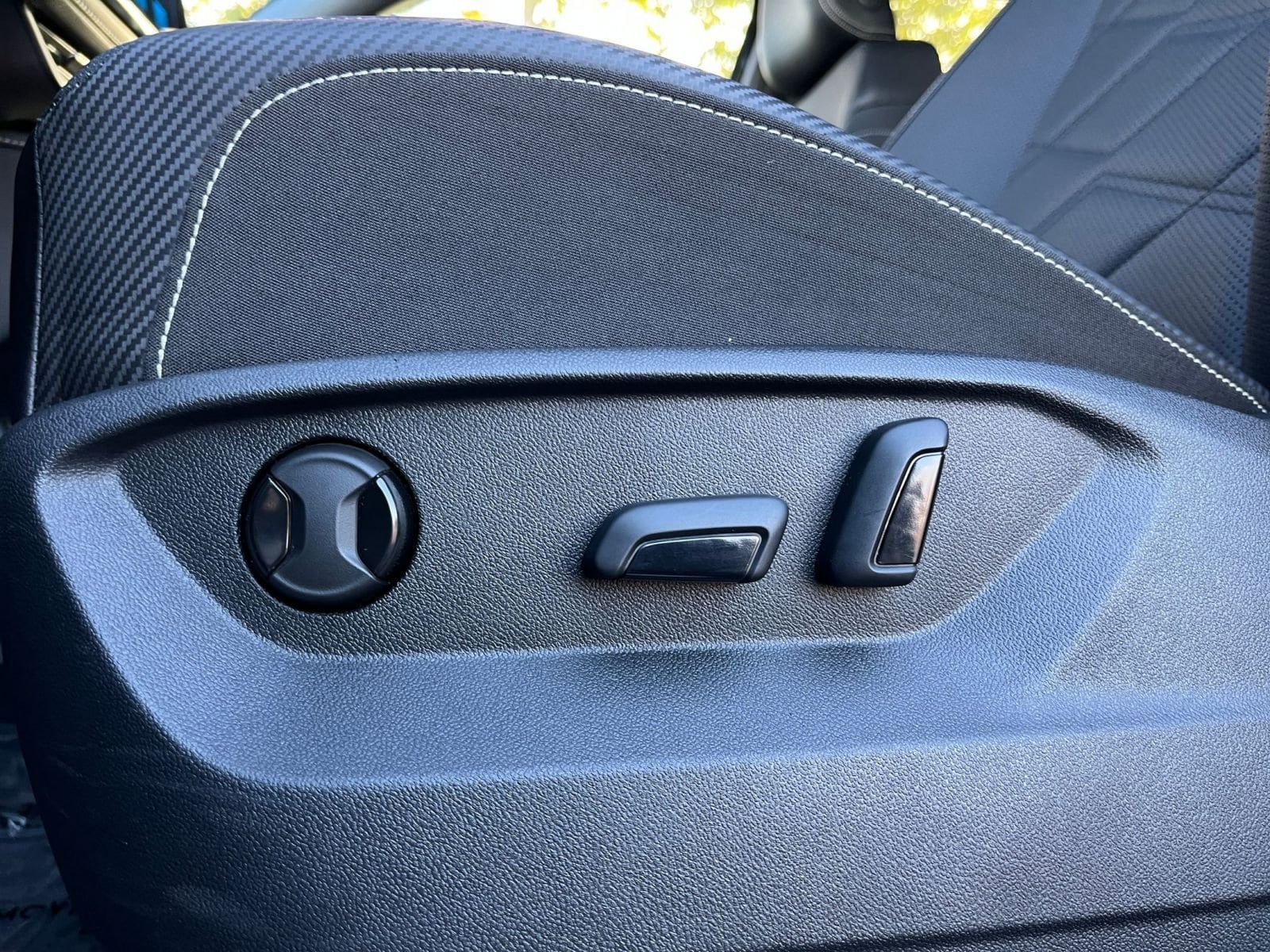 Thumbnail: 2025 Volkswagen Atlas - 23