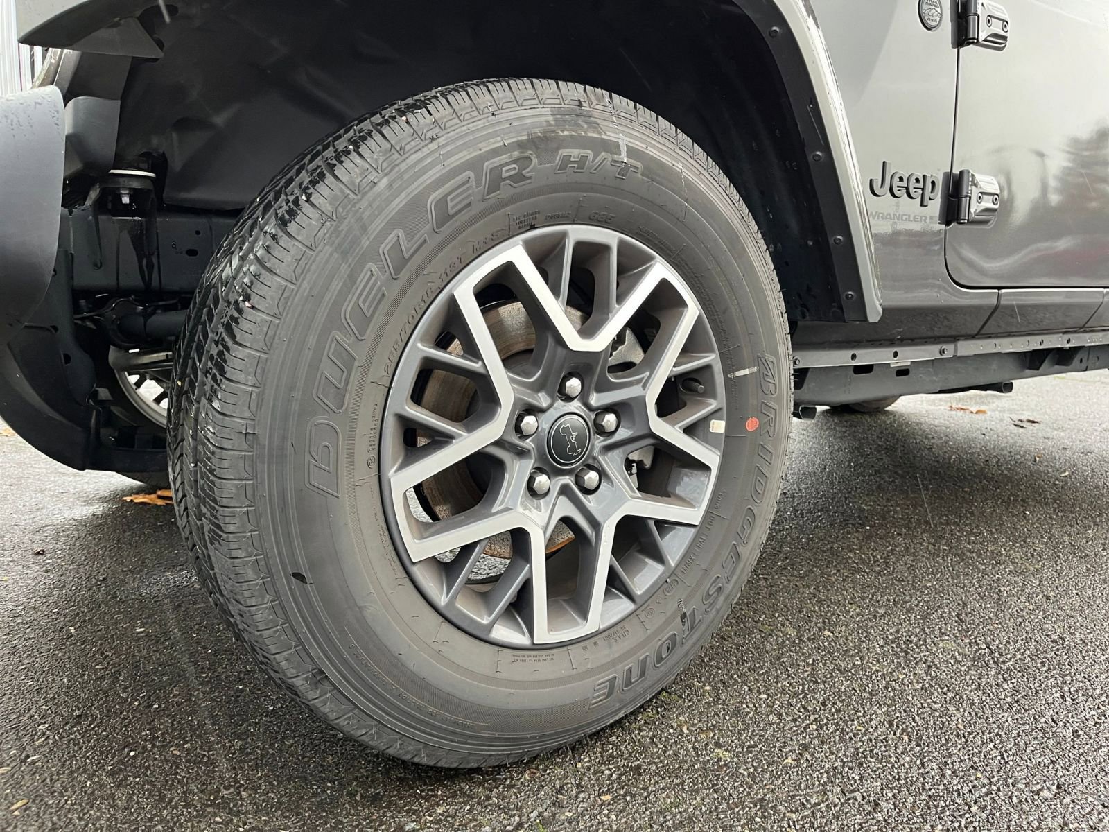 Thumbnail: 2025 Jeep Wrangler - 29