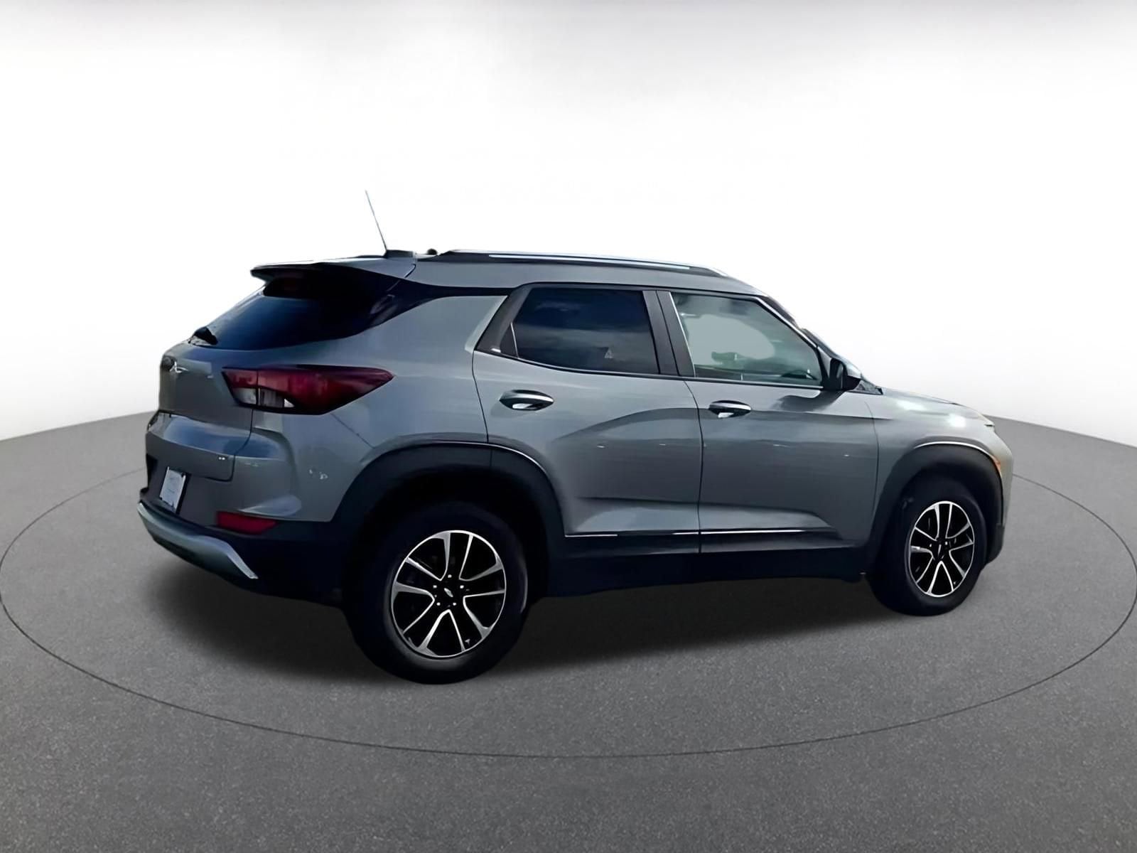 Thumbnail: 2025 Chevrolet TrailBlazer - 11