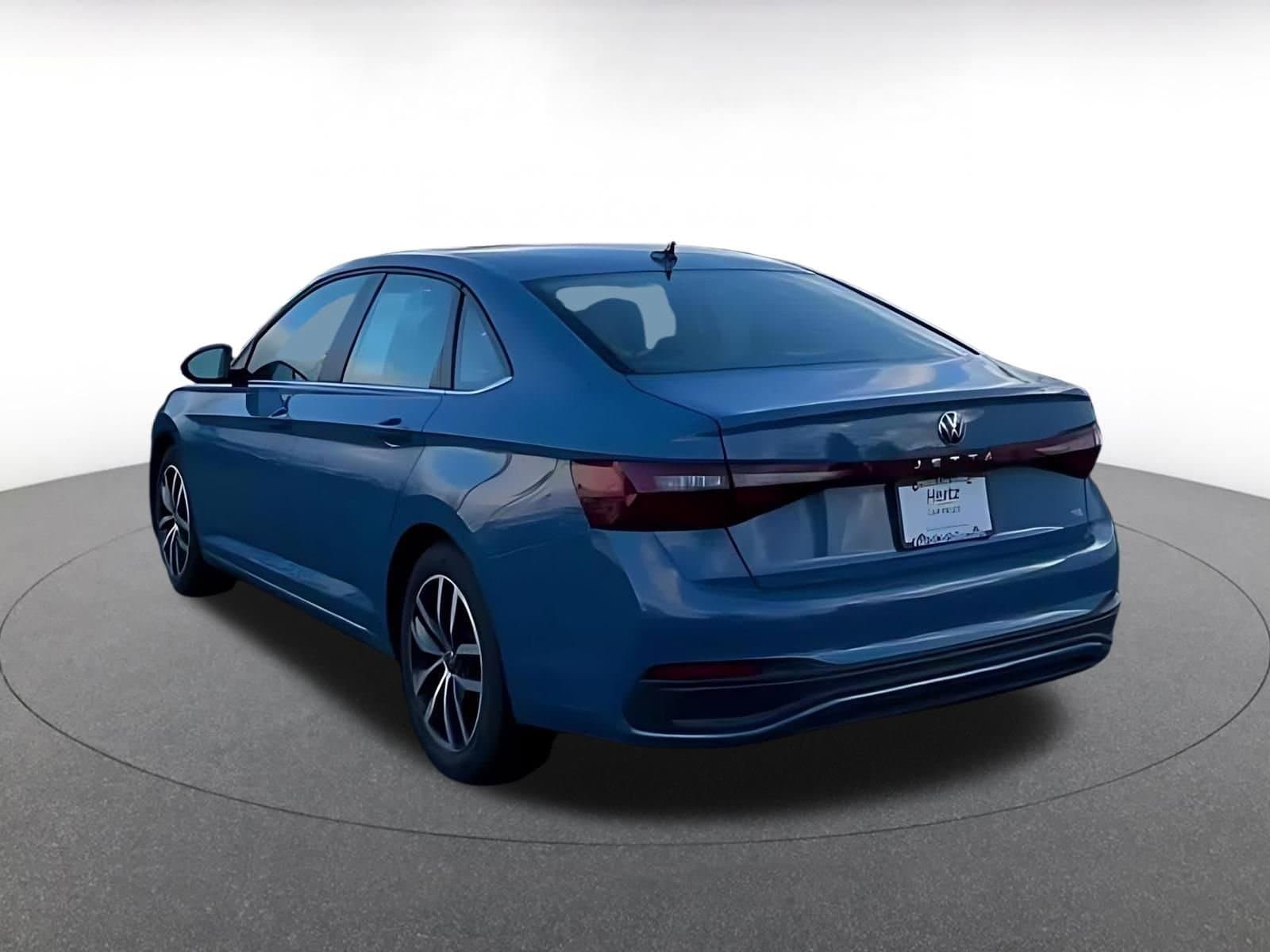 Thumbnail: 2025 Volkswagen Jetta - 10