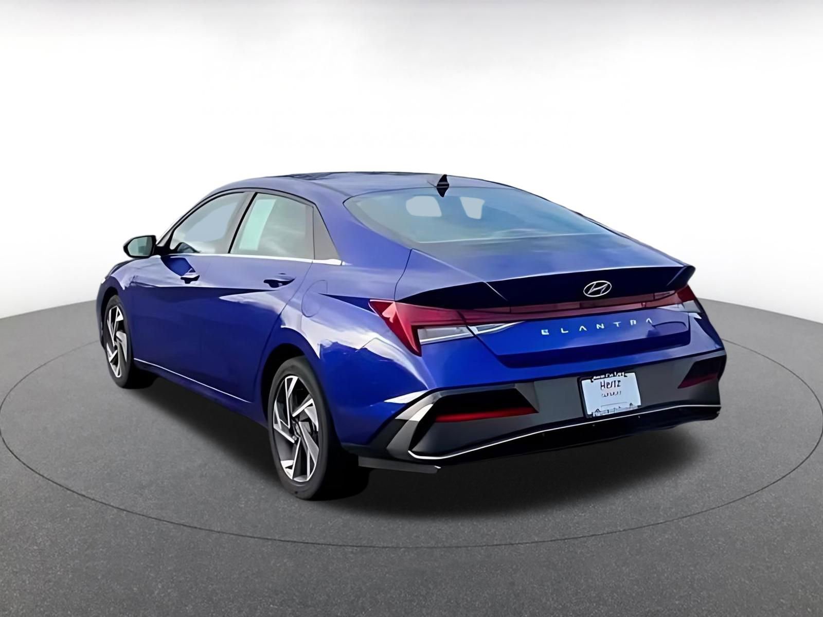 Thumbnail: 2025 Hyundai Elantra - 11