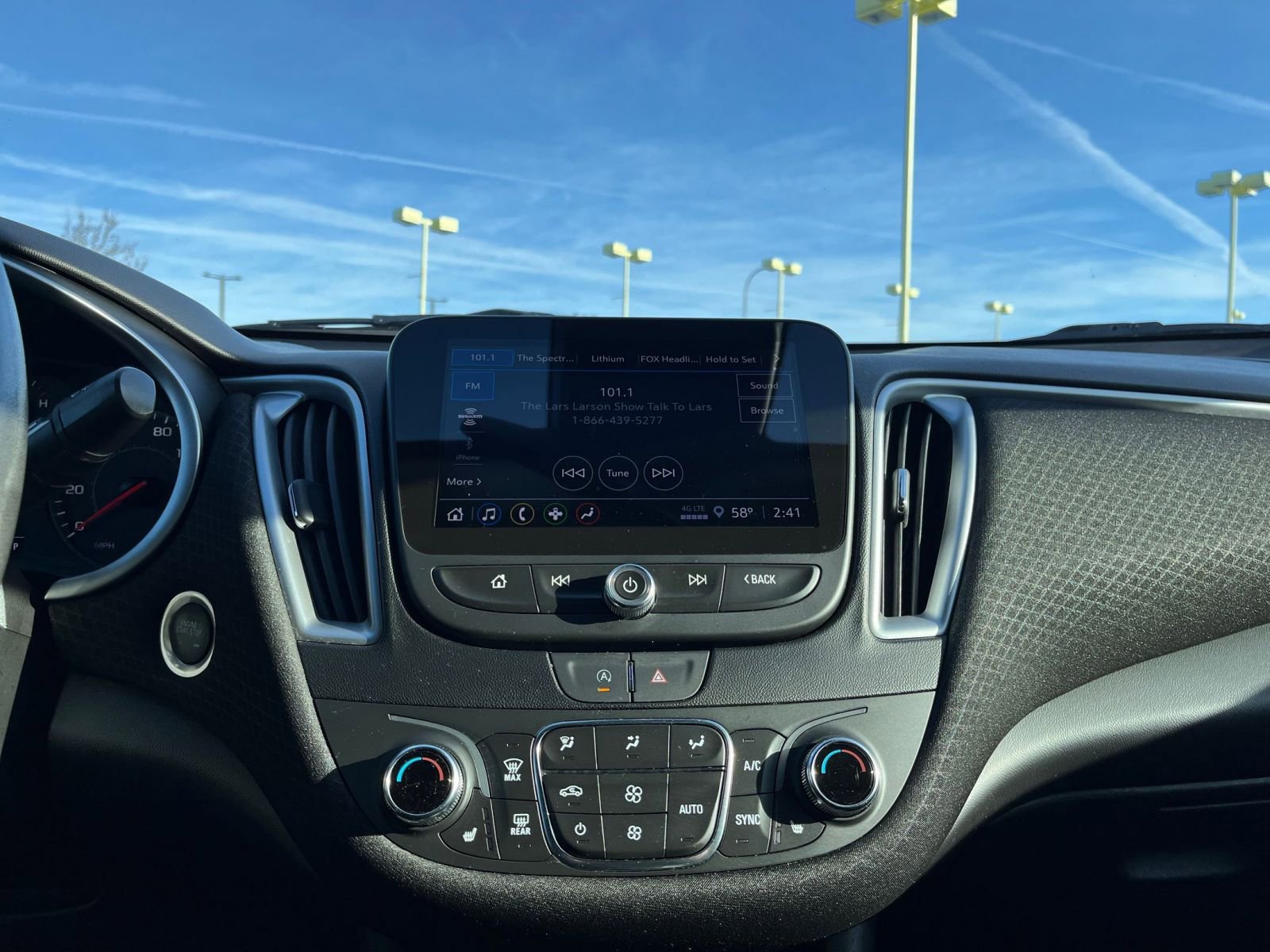 Thumbnail: 2024 Chevrolet Malibu - 20