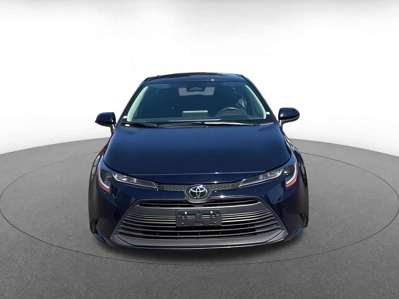 Thumbnail: 2024 Toyota Corolla - 3