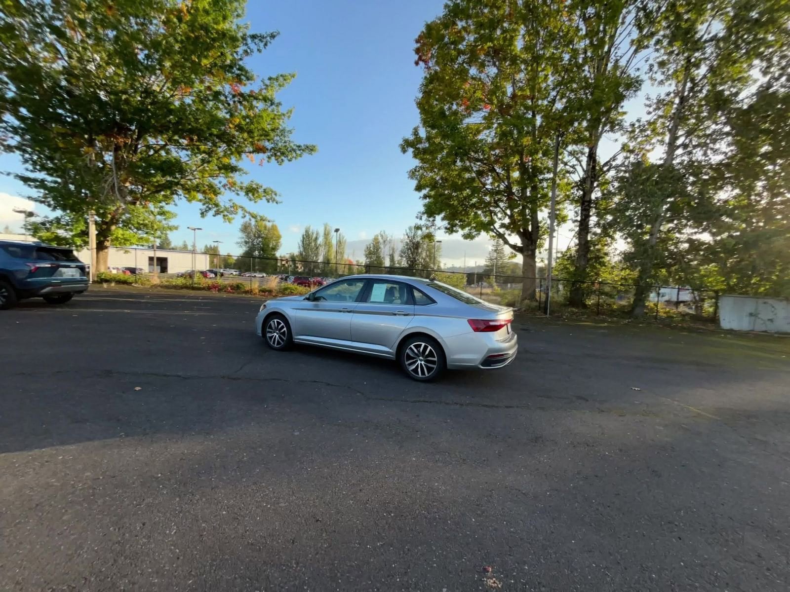 Thumbnail: 2025 Volkswagen Jetta - 16