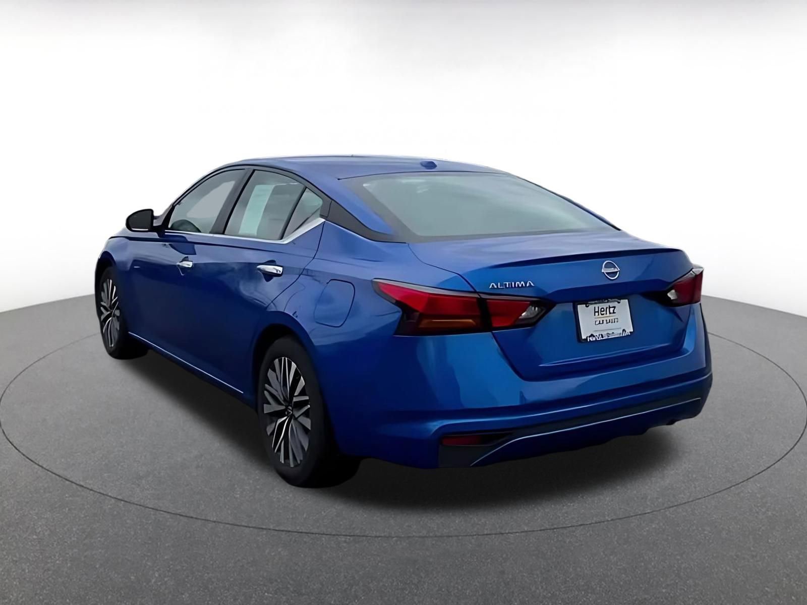 Thumbnail: 2025 Nissan Altima - 10