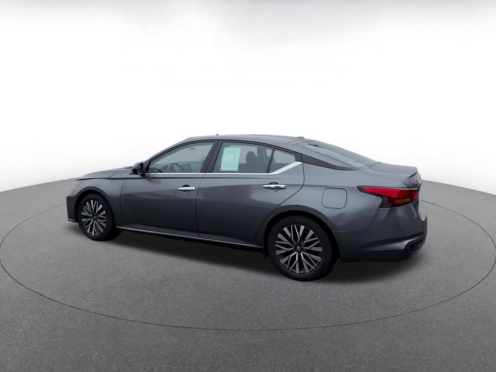 Thumbnail: 2024 Nissan Altima - 11