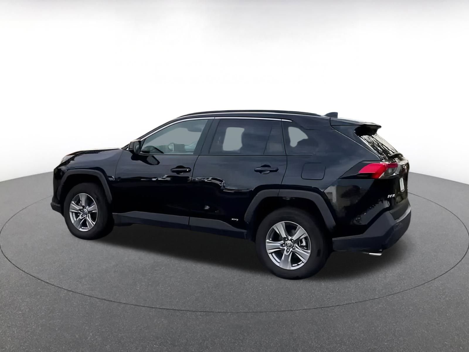 Thumbnail: 2025 Toyota RAV4 - 10