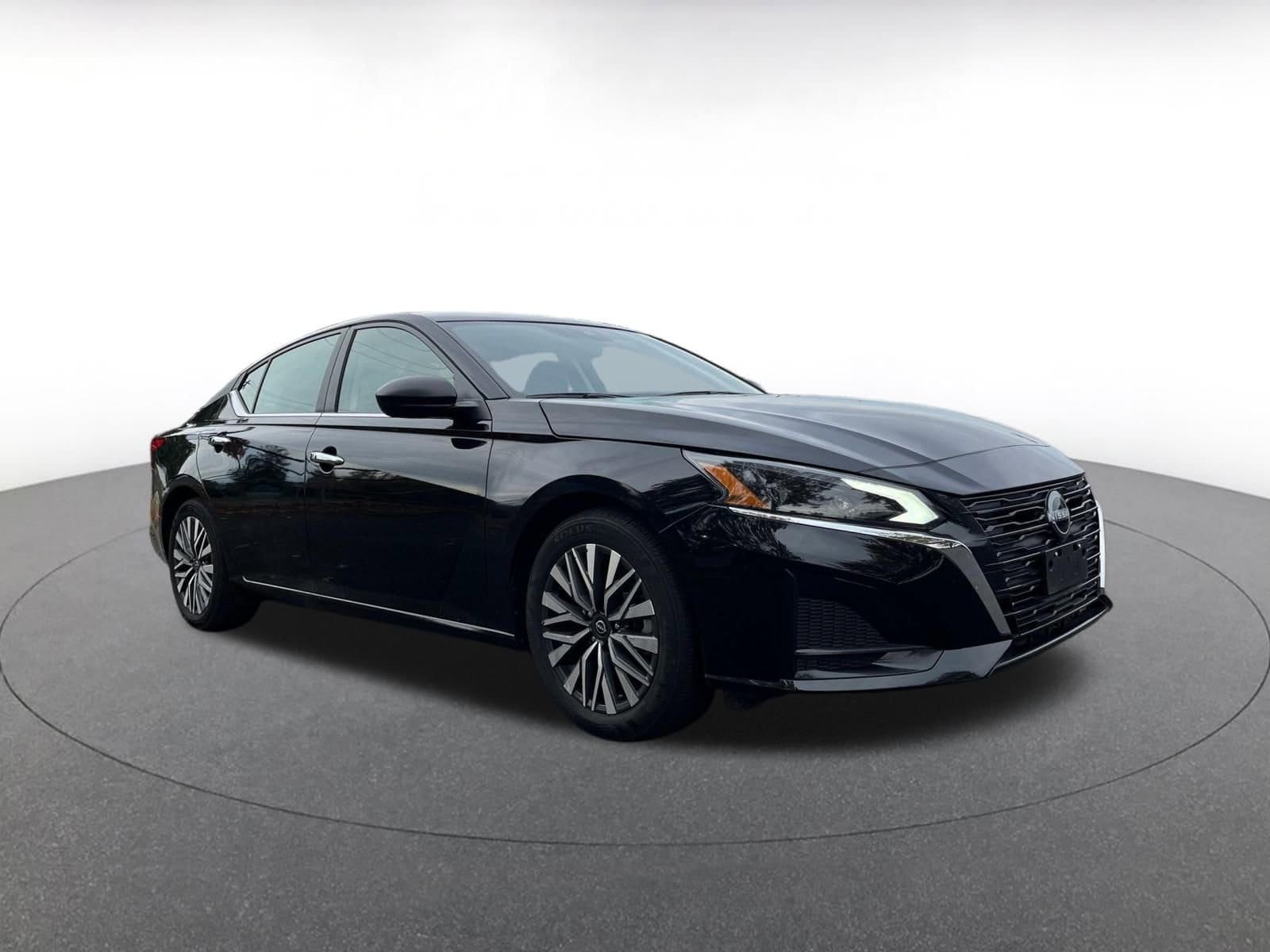 2024 Nissan Altima SV