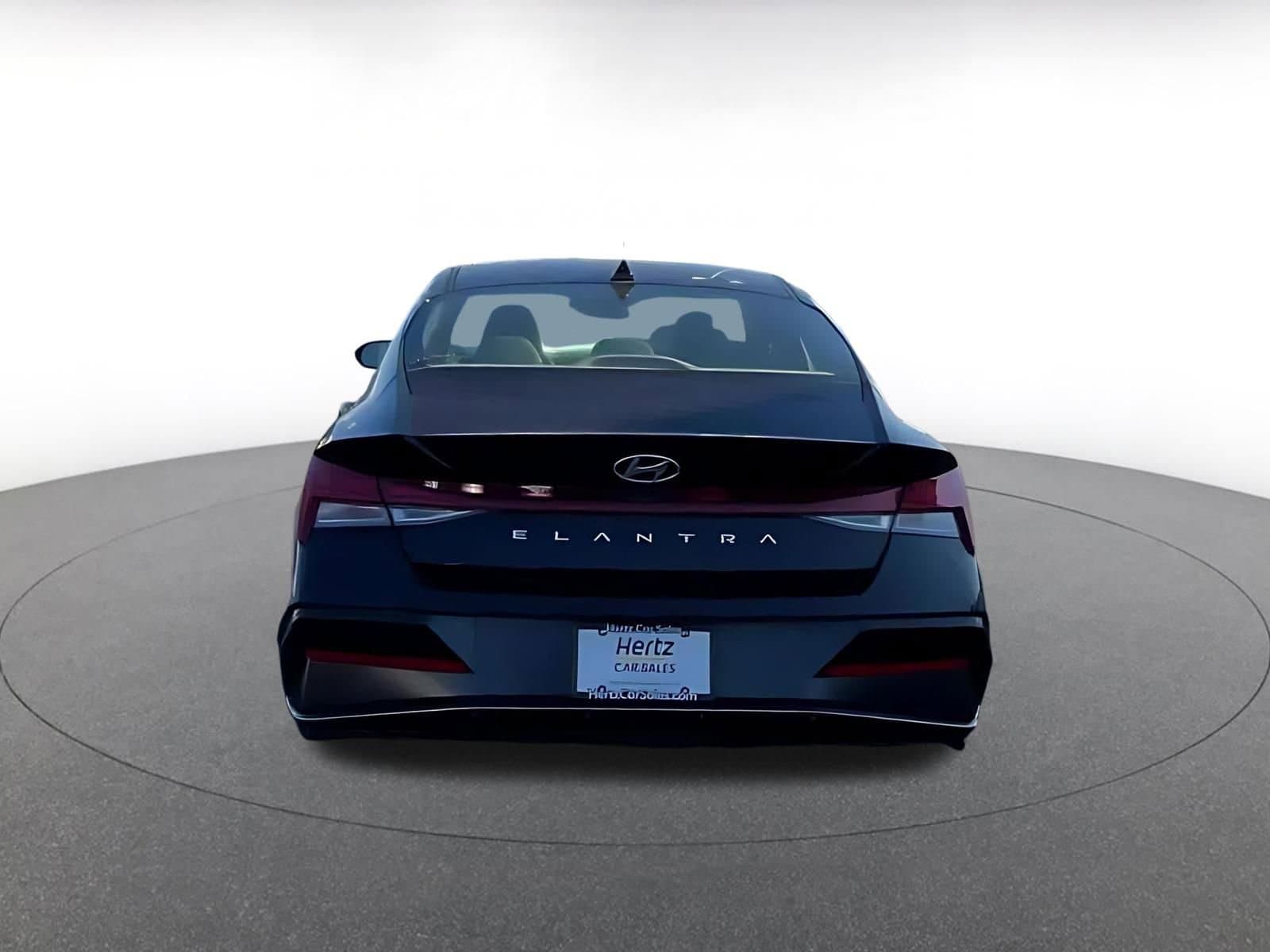 Thumbnail: 2025 Hyundai Elantra - 14