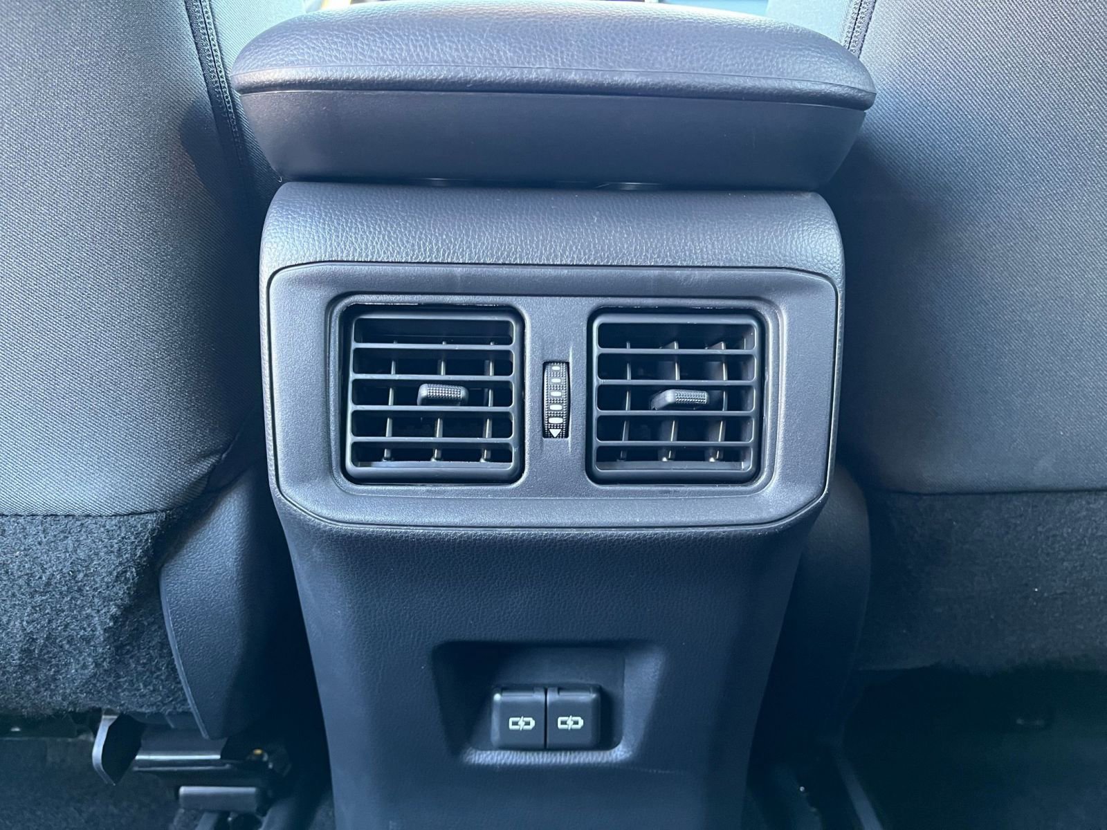 Thumbnail: 2025 Toyota RAV4 - 28