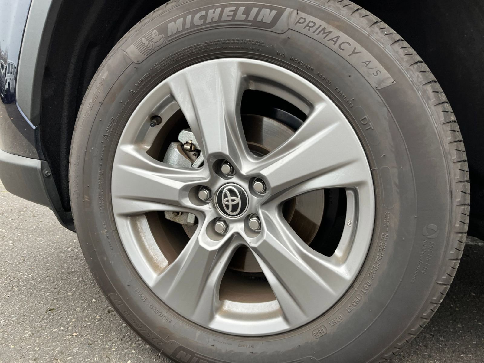 Thumbnail: 2025 Toyota RAV4 - 30