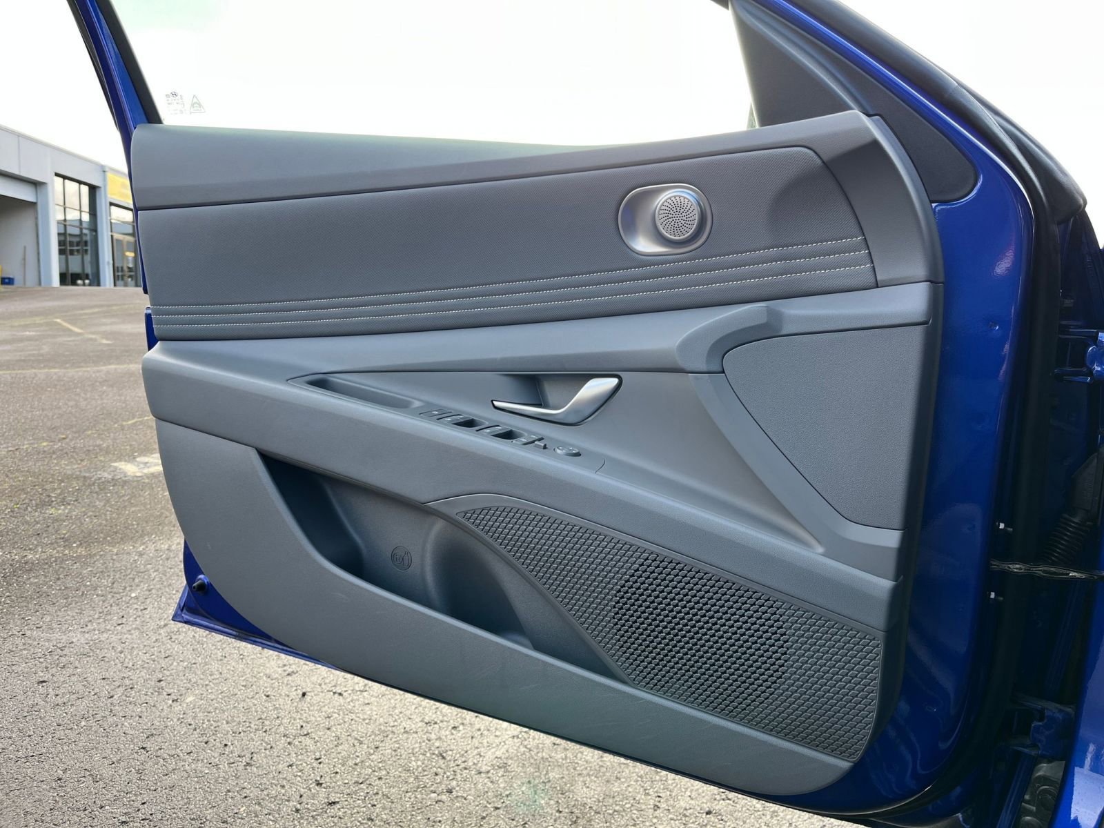 Thumbnail: 2025 Hyundai Elantra - 20