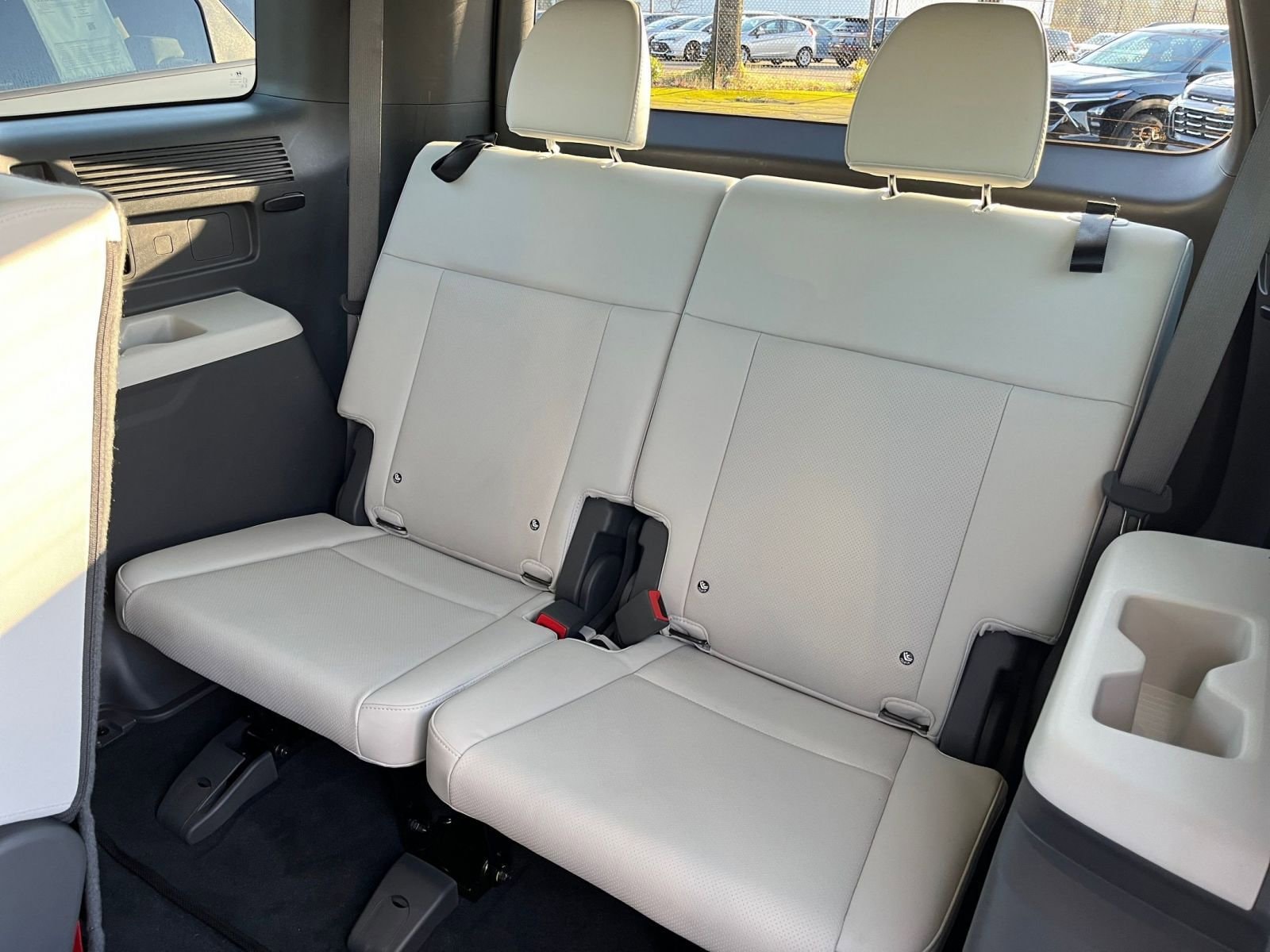 Thumbnail: 2025 Hyundai Santa Fe - 32