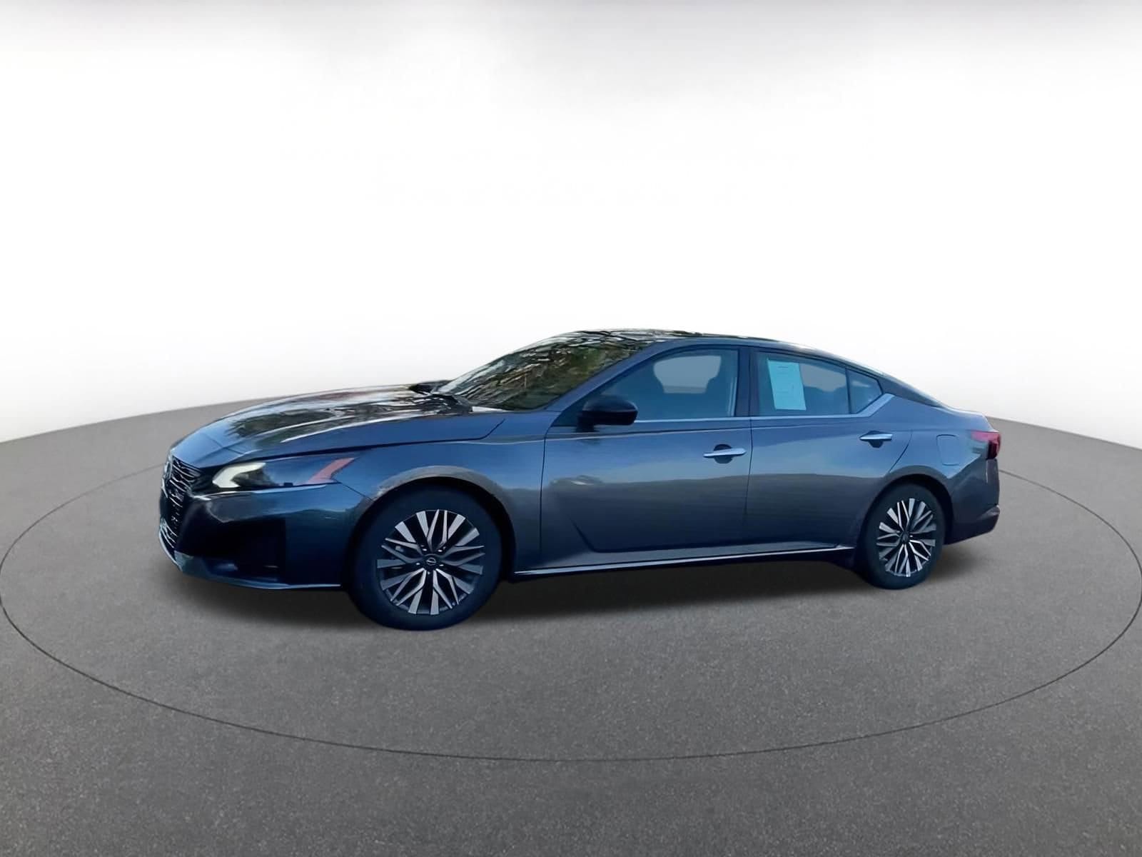 Thumbnail: 2024 Nissan Altima - 8