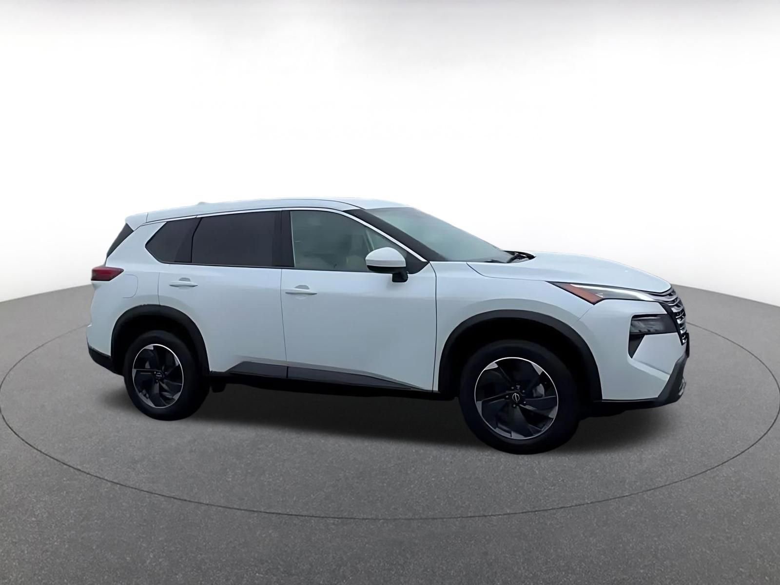 Thumbnail: 2025 Nissan Rogue - 2