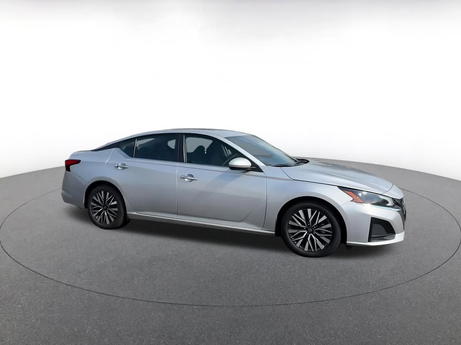 Thumbnail: 2023 Nissan Altima - 2