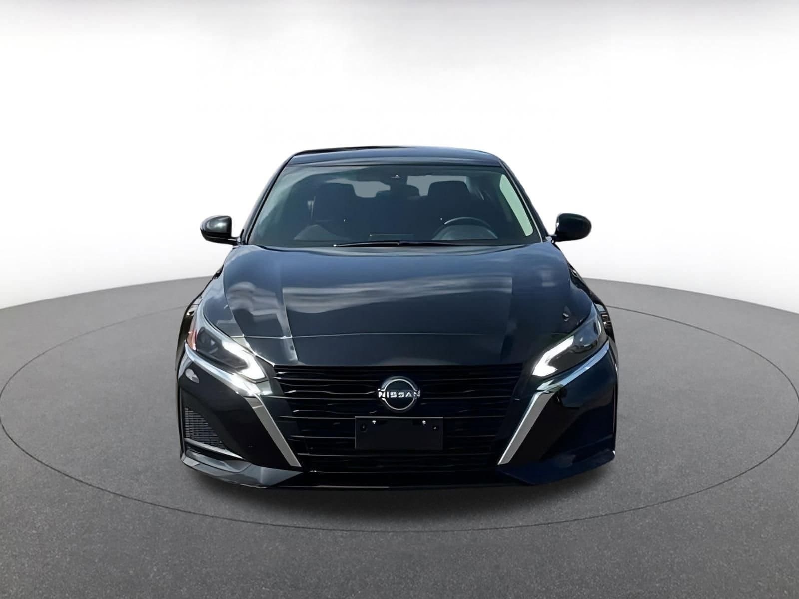 Thumbnail: 2023 Nissan Altima - 5