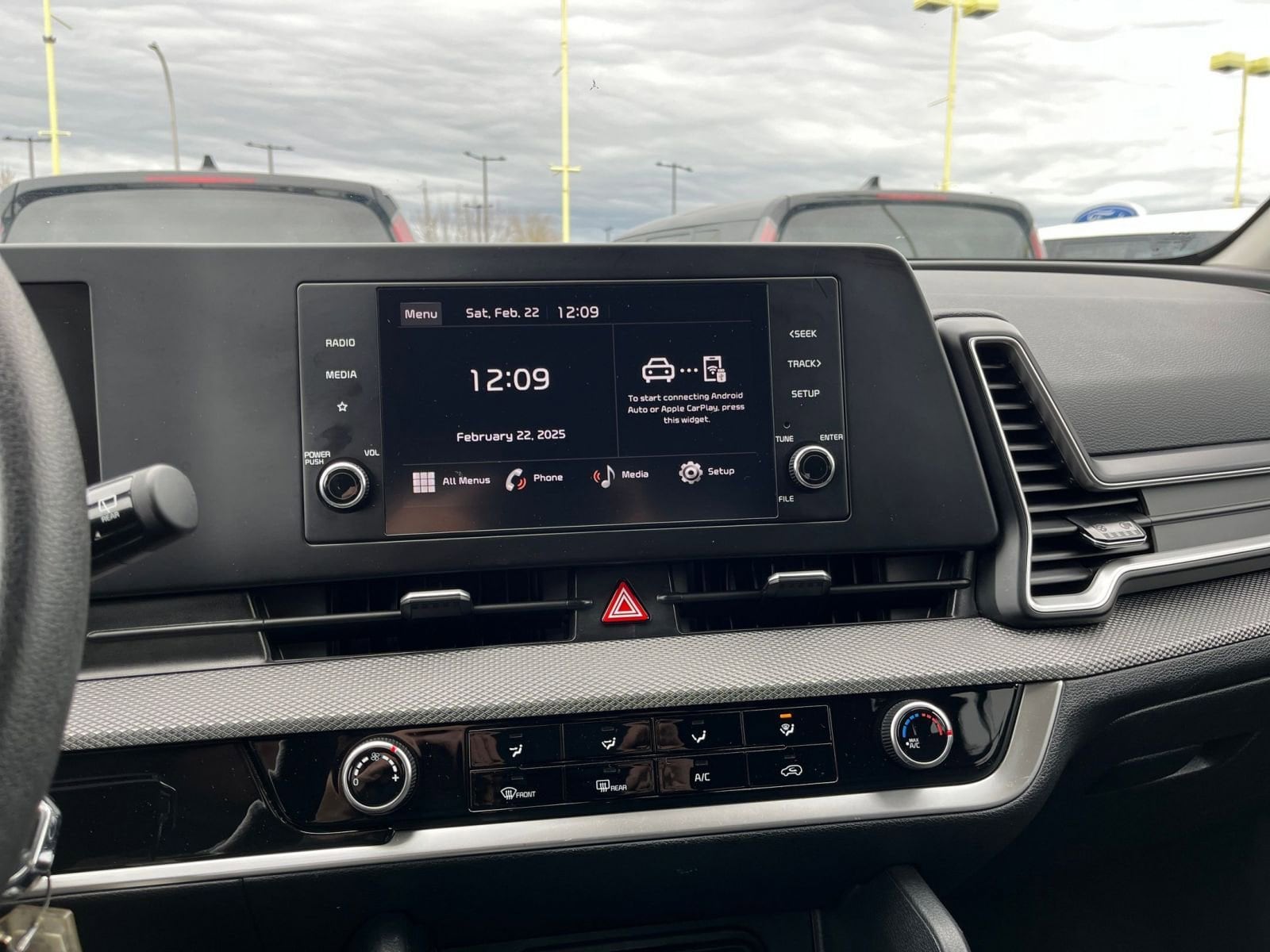 2024 Kia Sportage LX 21
