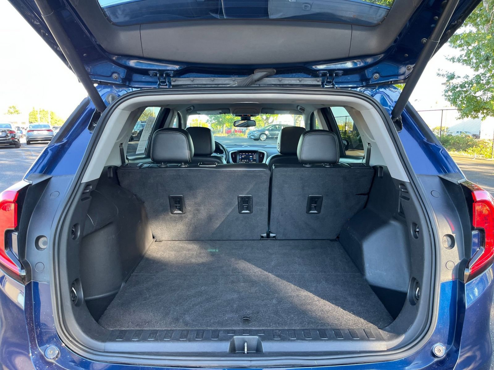 Thumbnail: 2023 GMC Terrain - 35