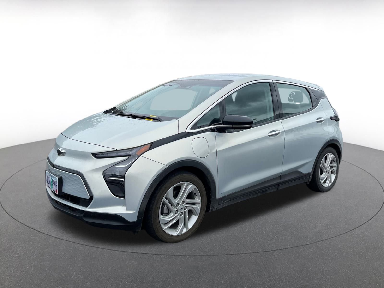 Thumbnail: 2023 Chevrolet Bolt EV - 3