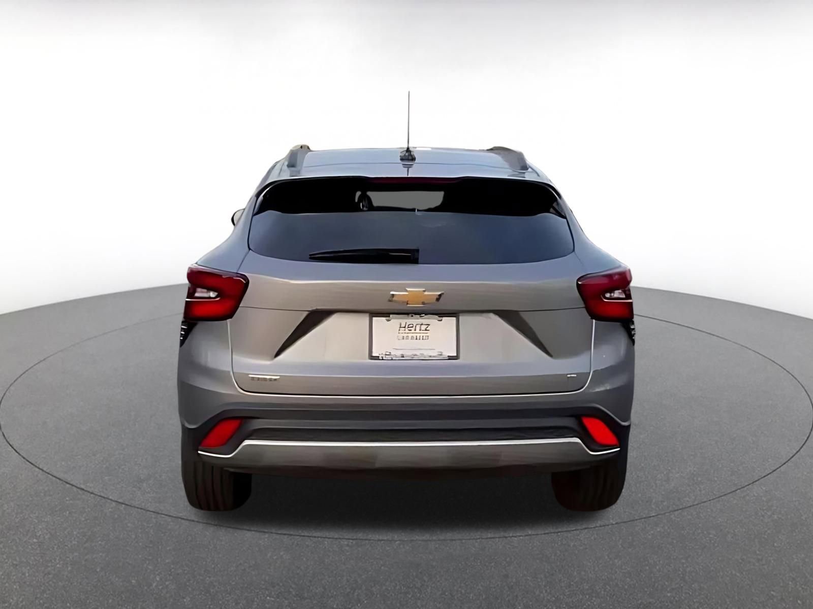 Thumbnail: 2025 Chevrolet Trax - 10