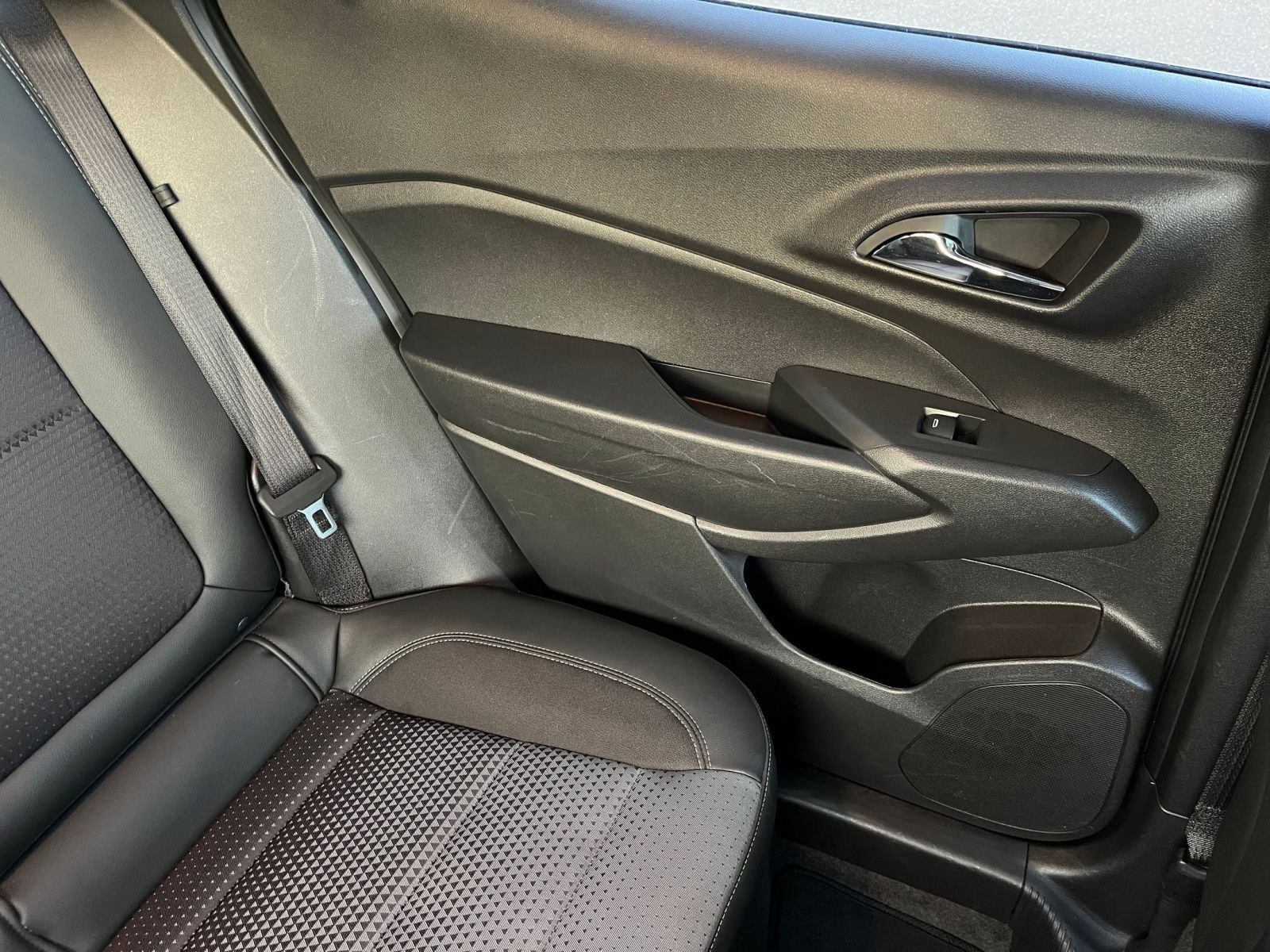 Thumbnail: 2025 Chevrolet Trax - 35