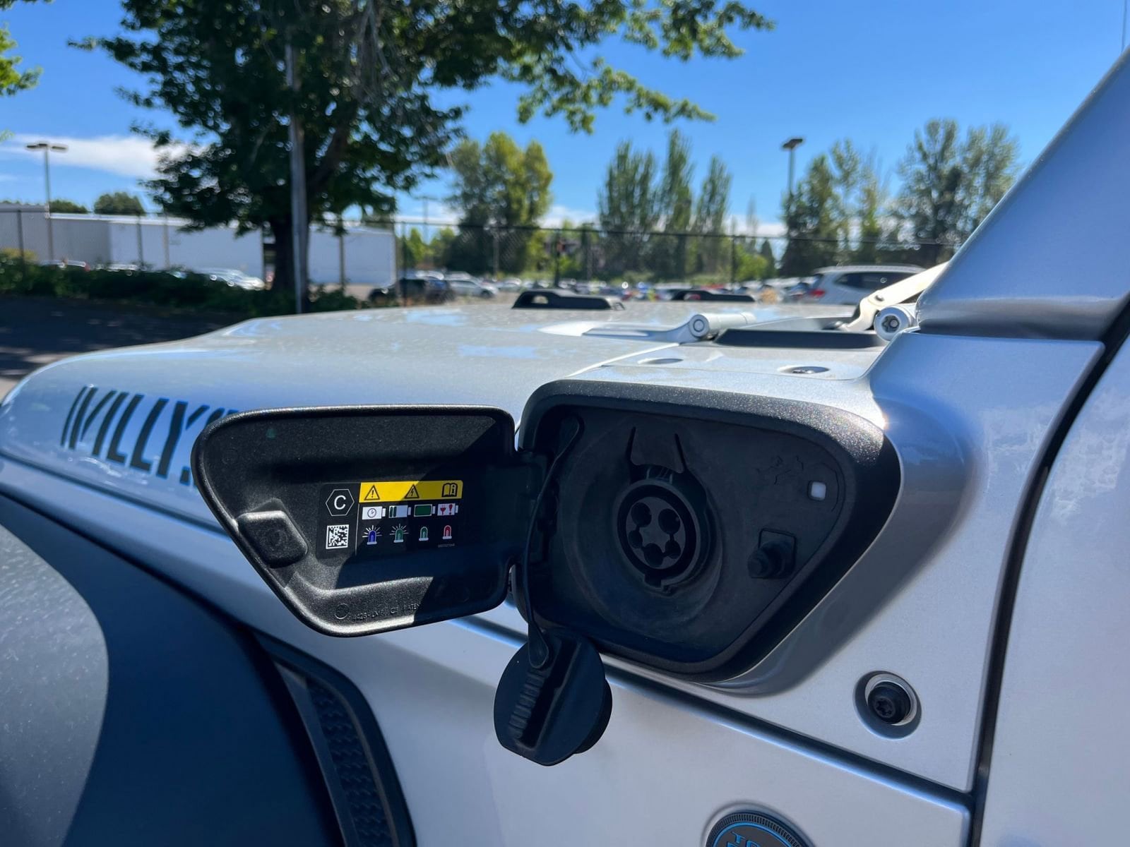 Thumbnail: 2023 Jeep Wrangler - 16