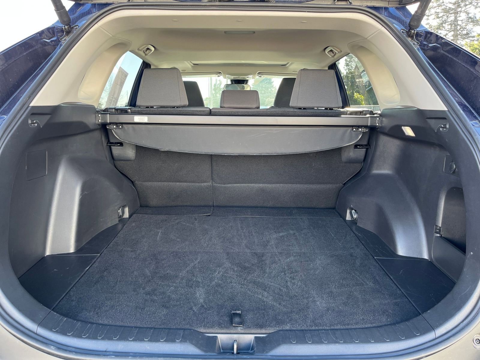 Thumbnail: 2025 Toyota RAV4 - 34