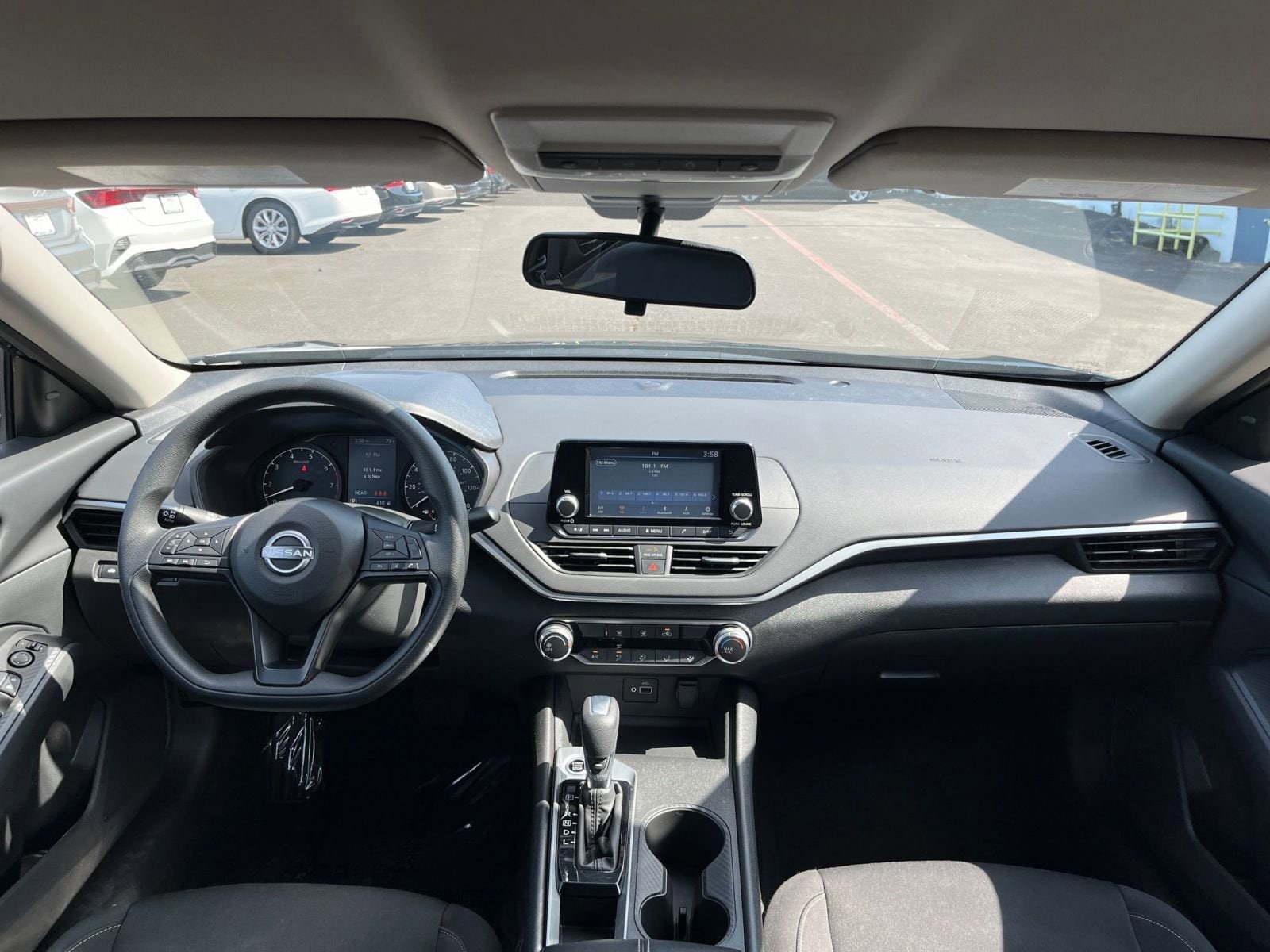 Thumbnail: 2023 Nissan Altima - 31