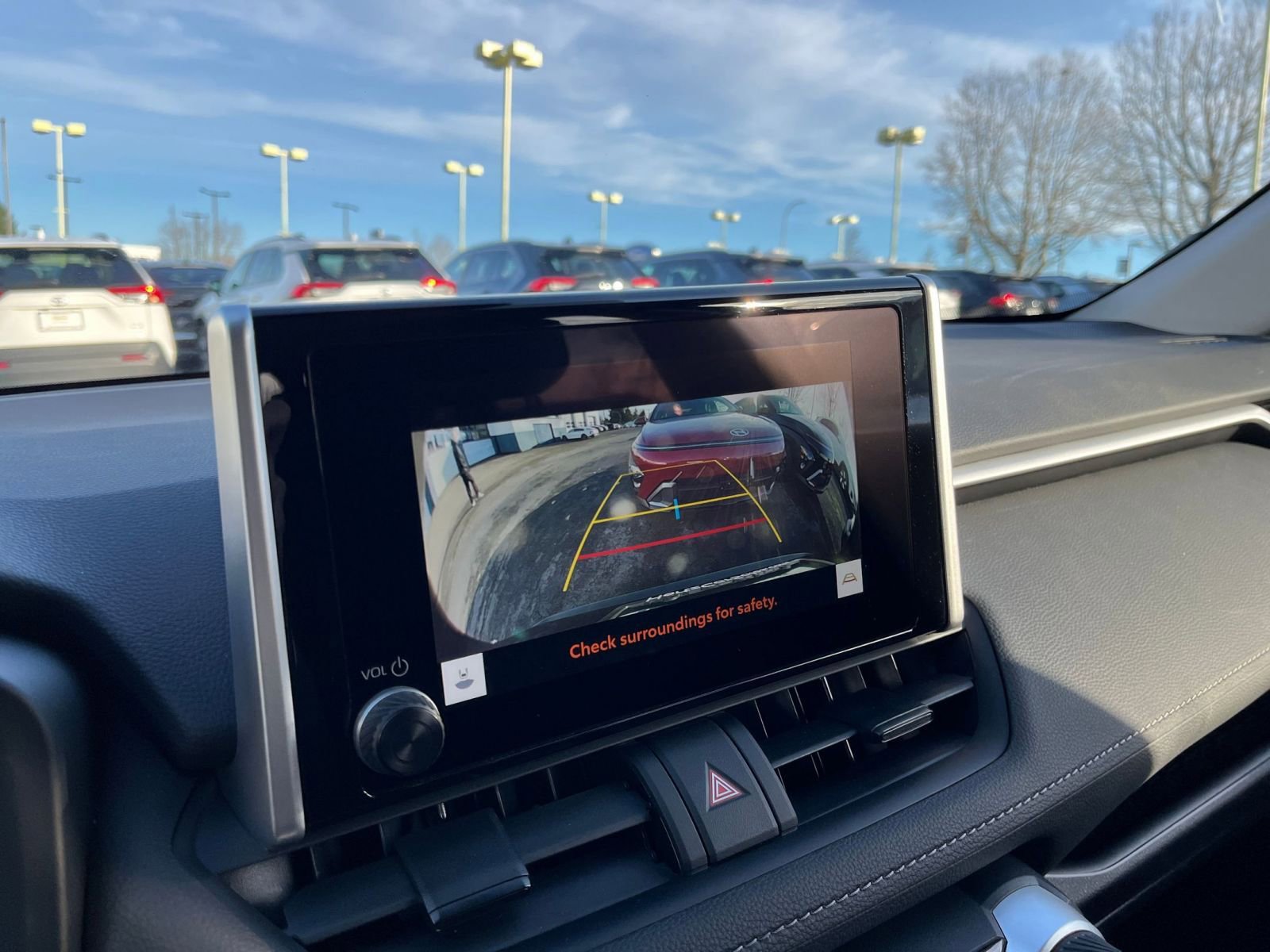 Thumbnail: 2025 Toyota RAV4 - 17