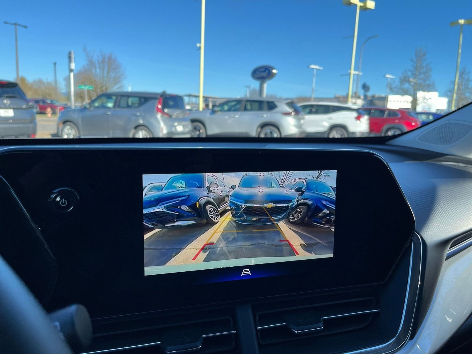 Thumbnail: 2025 Chevrolet Trax - 22