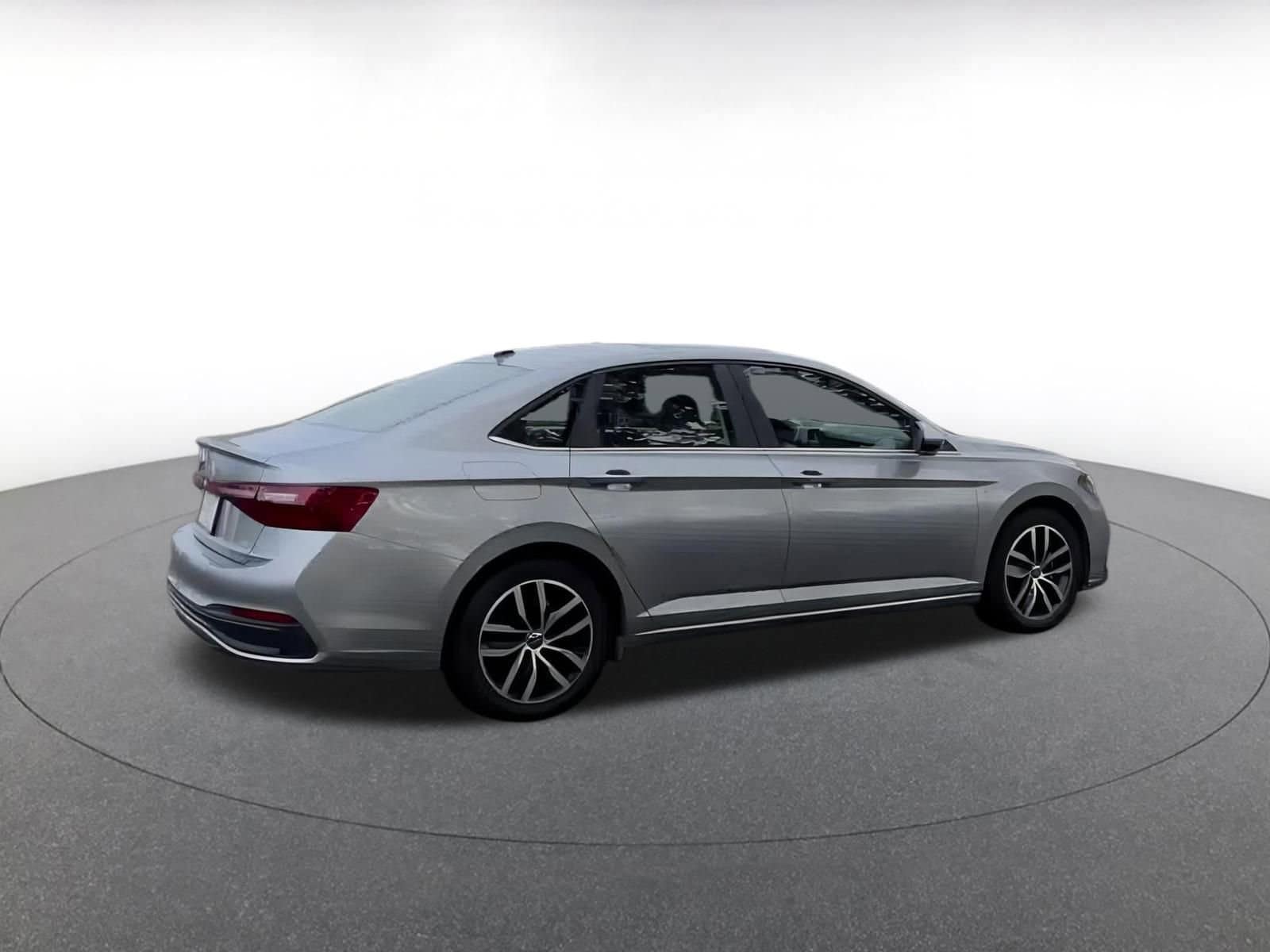 Thumbnail: 2025 Volkswagen Jetta - 14