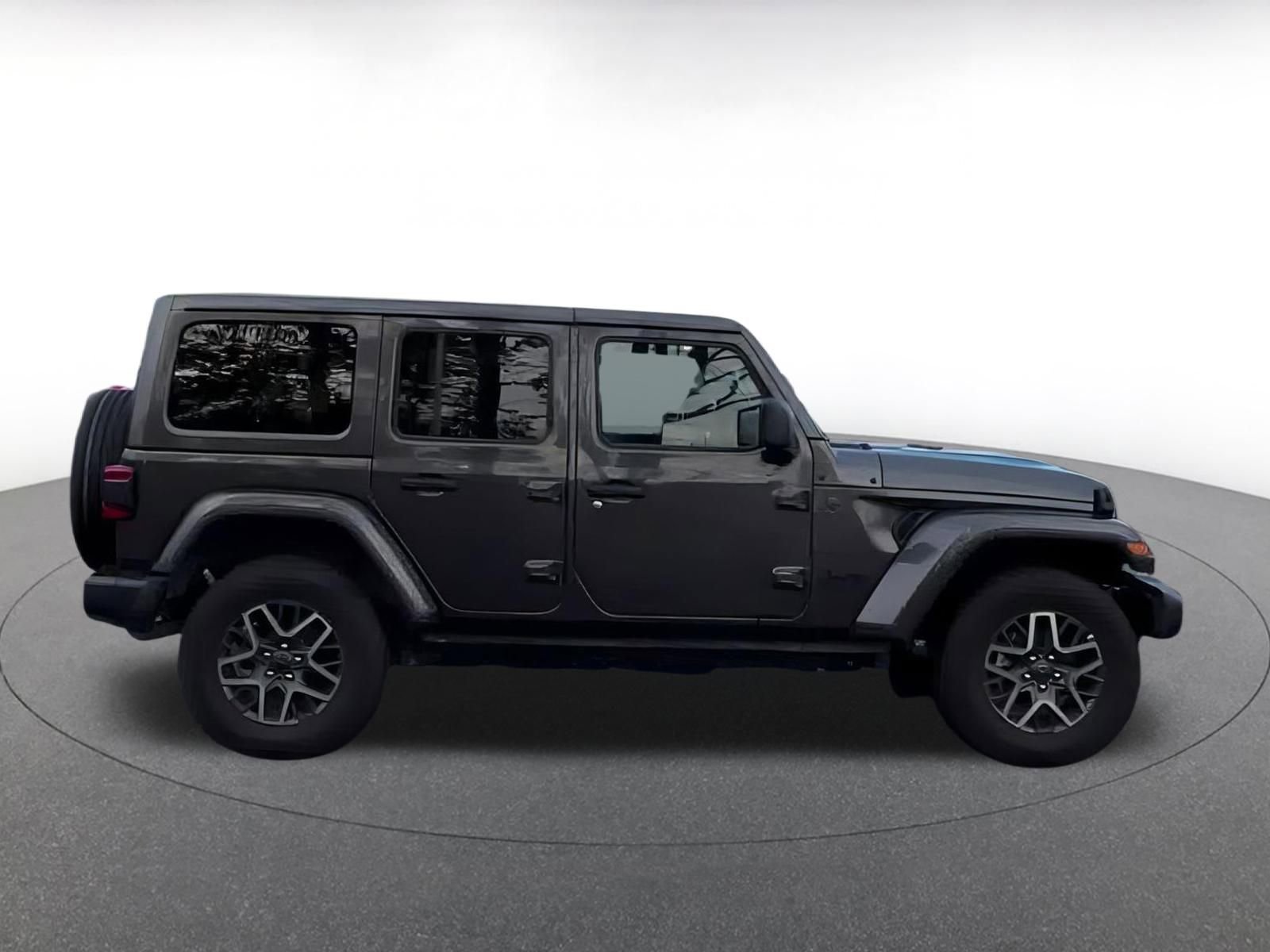 Thumbnail: 2025 Jeep Wrangler - 15