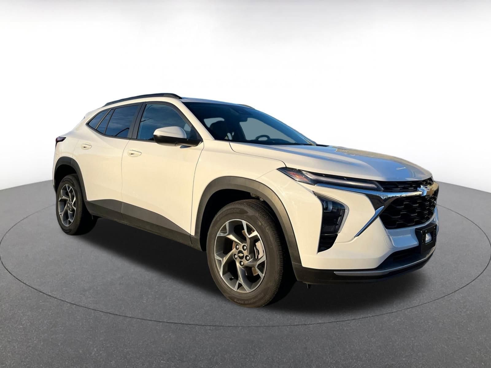 Thumbnail: 2025 Chevrolet Trax - 1