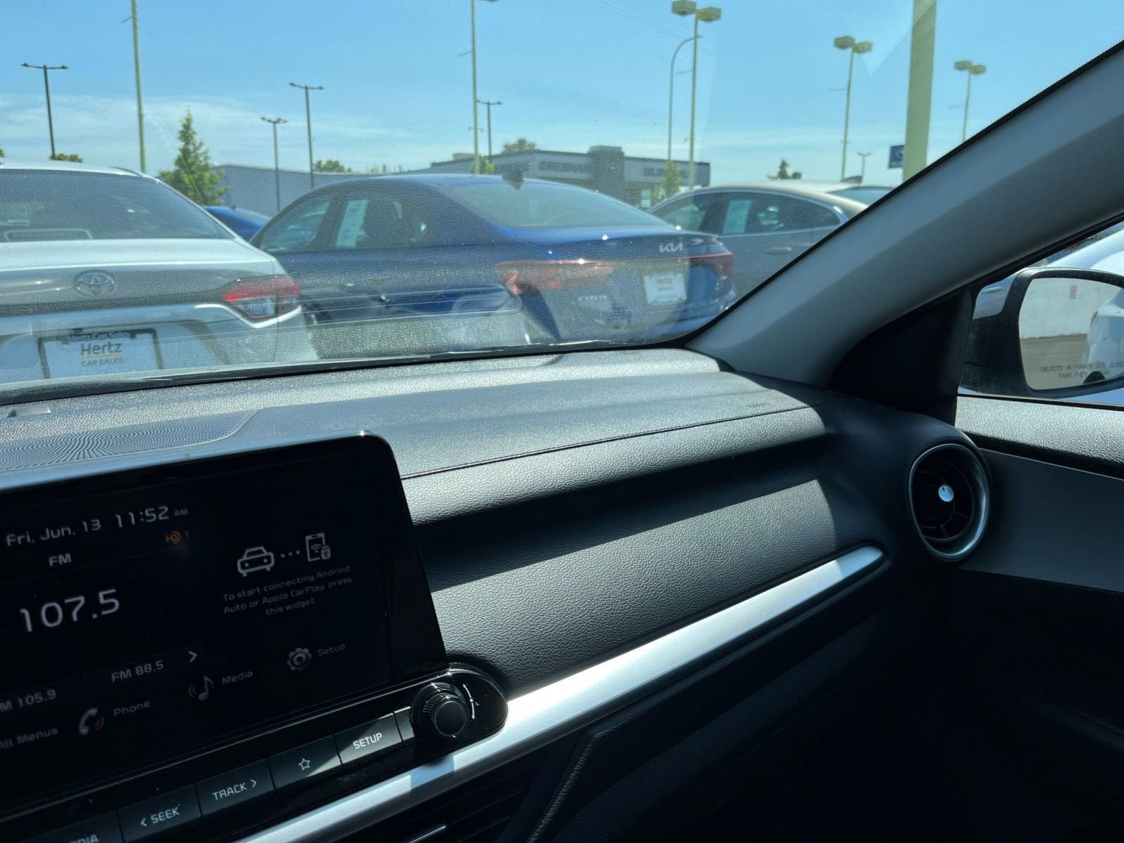 Thumbnail: 2023 Kia Forte - 33