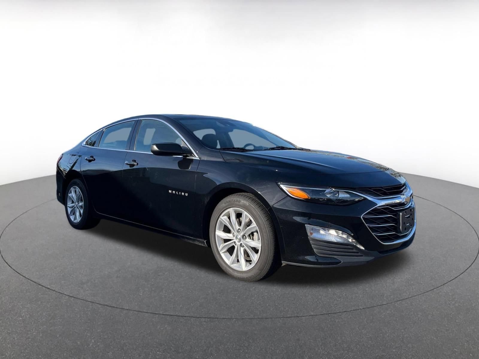 Thumbnail: 2024 Chevrolet Malibu - 1