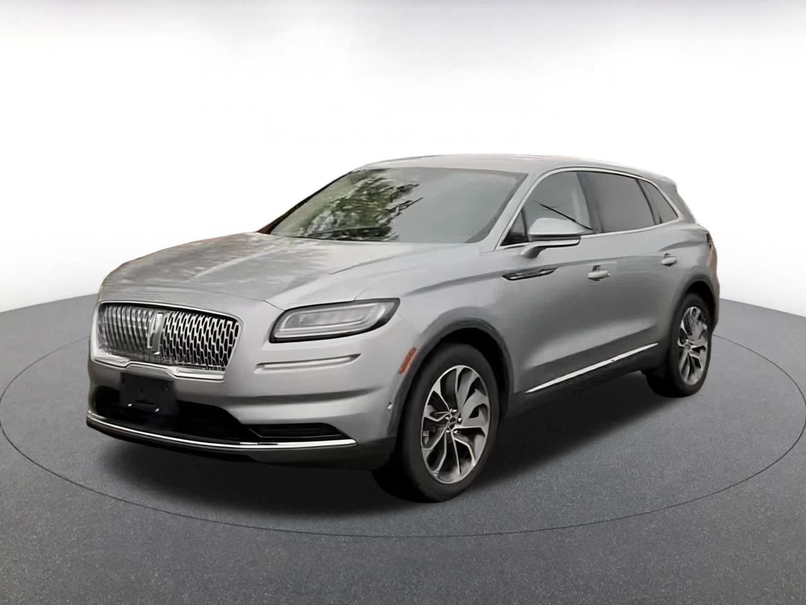 Thumbnail: 2023 Lincoln Nautilus - 9