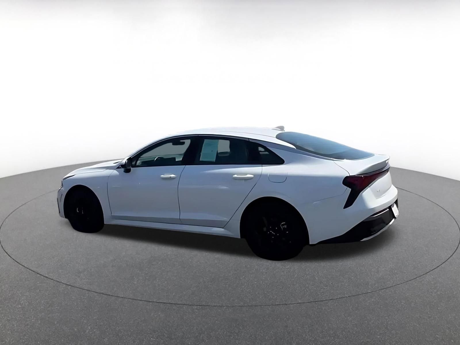 Thumbnail: 2025 Kia K5 - 4